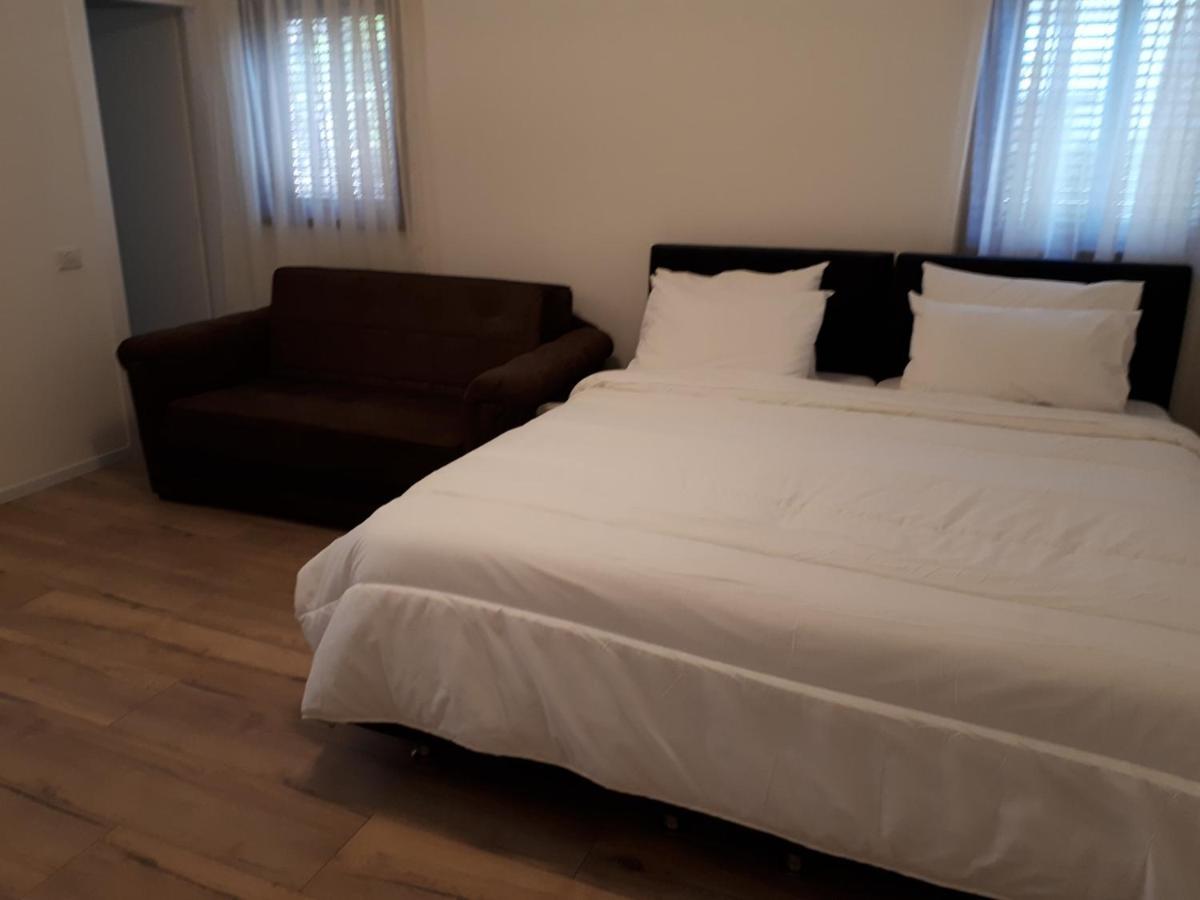 Etty'S House Hotel Petach Tikva Exterior foto
